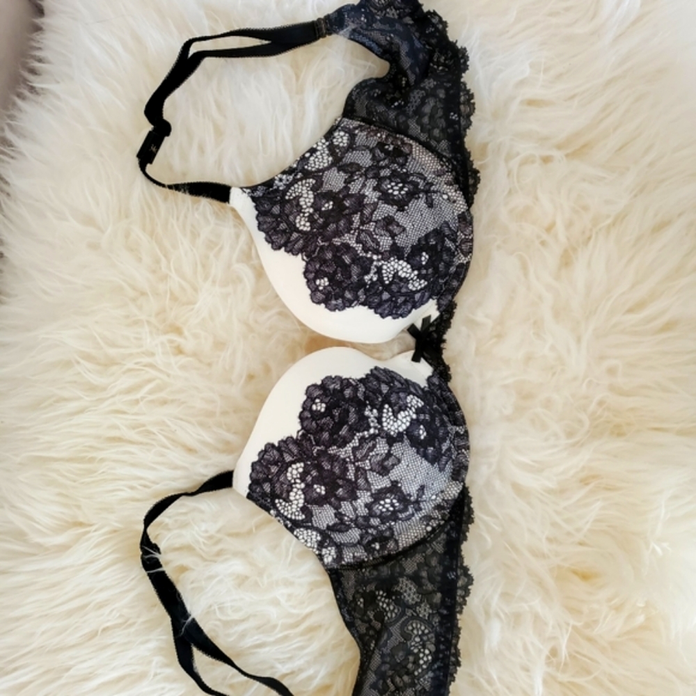 Victoria Secret Bra 34C